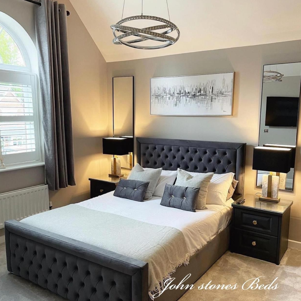 Chesterfield Princess Main 2